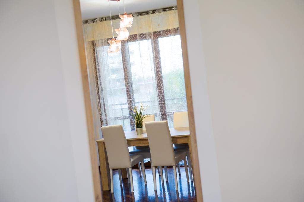 Domus Bb - Plaza Hotel ฟิวมิชีโน ภายนอก รูปภาพ